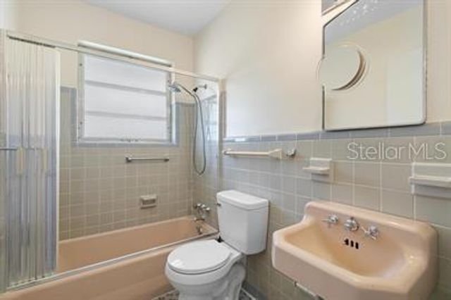 420 N FAIRVIEW AVENUE, Deland, FL 32724