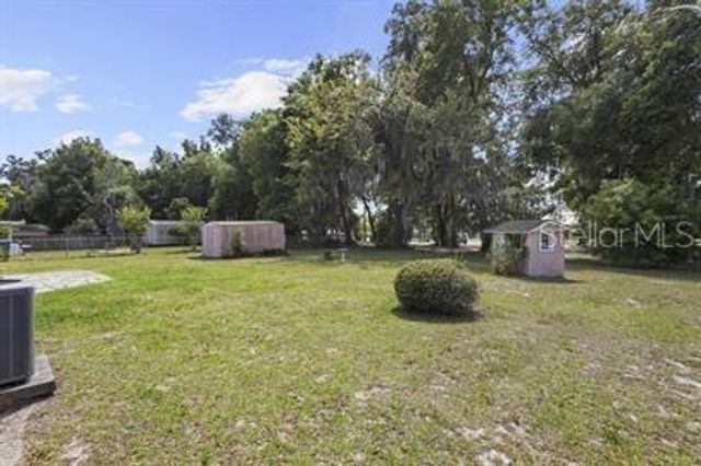 420 N FAIRVIEW AVENUE, Deland, FL 32724