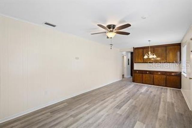 420 N FAIRVIEW AVENUE, Deland, FL 32724