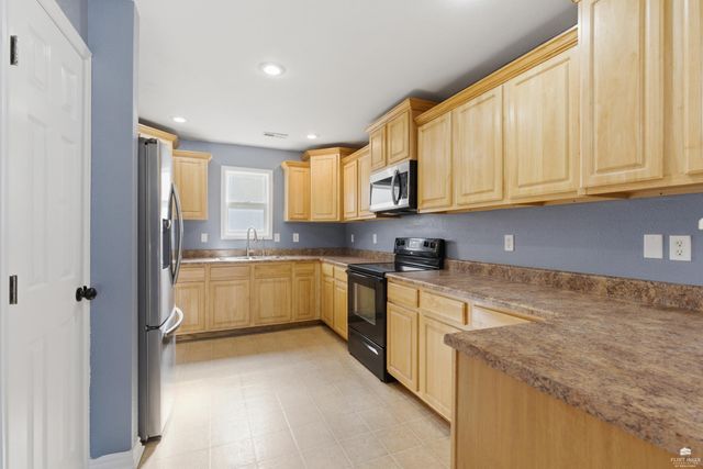 55 Fuller Circle, Junction City, KS 66441