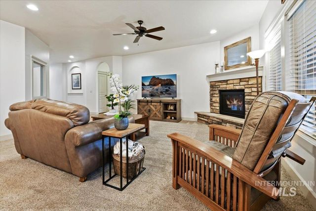 6789 Red Shine Way, Boise, ID 83709