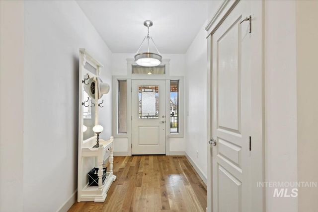 6789 Red Shine Way, Boise, ID 83709