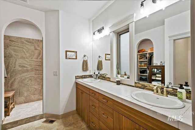 6789 Red Shine Way, Boise, ID 83709