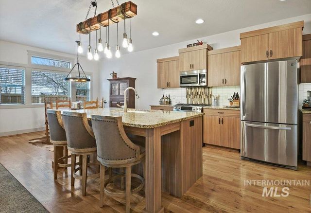 6789 Red Shine Way, Boise, ID 83709