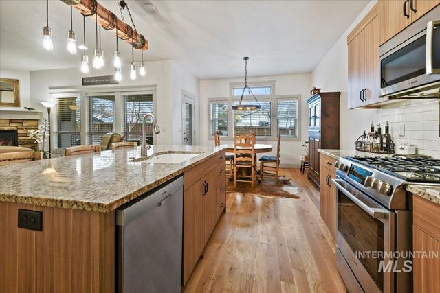 6789 Red Shine Way, Boise, ID 83709