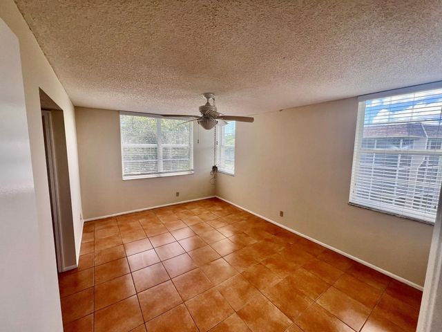 9450 Poinciana Place 416, Davie, FL 33324