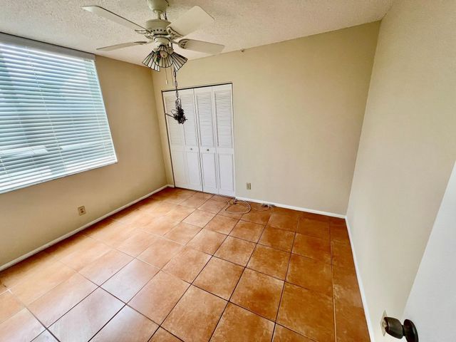 9450 Poinciana Place 416, Davie, FL 33324