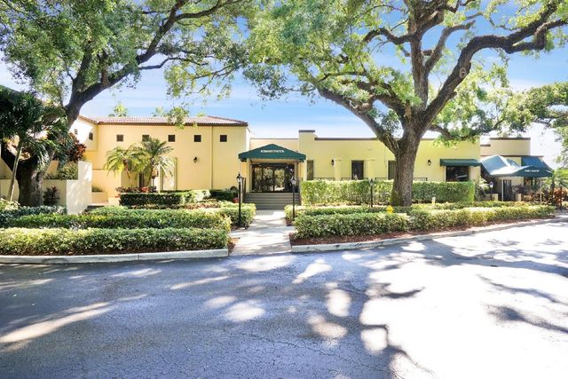 9450 Poinciana Place 416, Davie, FL 33324