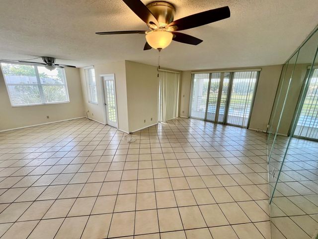 9450 Poinciana Place 416, Davie, FL 33324