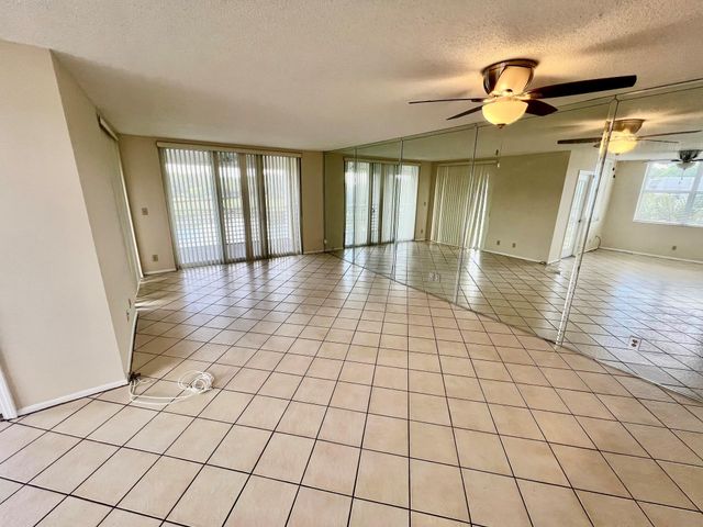 9450 Poinciana Place 416, Davie, FL 33324