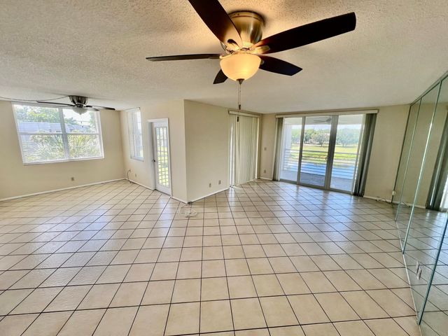 9450 Poinciana Place 416, Davie, FL 33324
