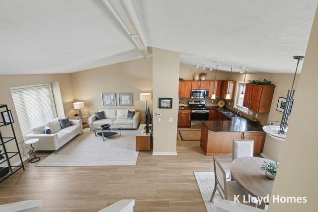 3345 Brook Trail Se, City Of Grand Rapids, MI 49508