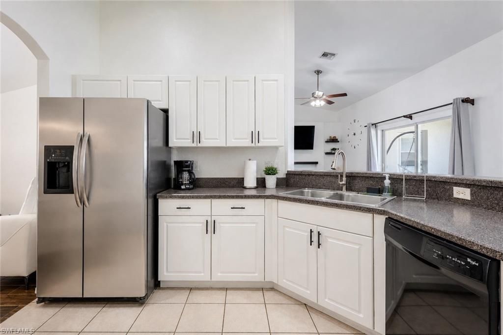 Image 20 of property listing at 16 NW 18th AVE, Cape Coral, FL 33993