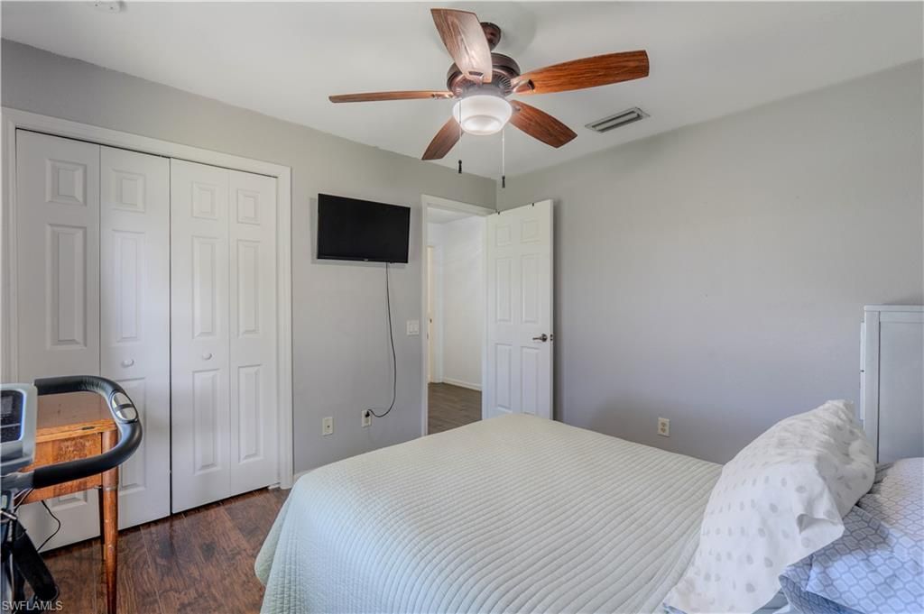 Image 36 of property listing at 16 NW 18th AVE, Cape Coral, FL 33993