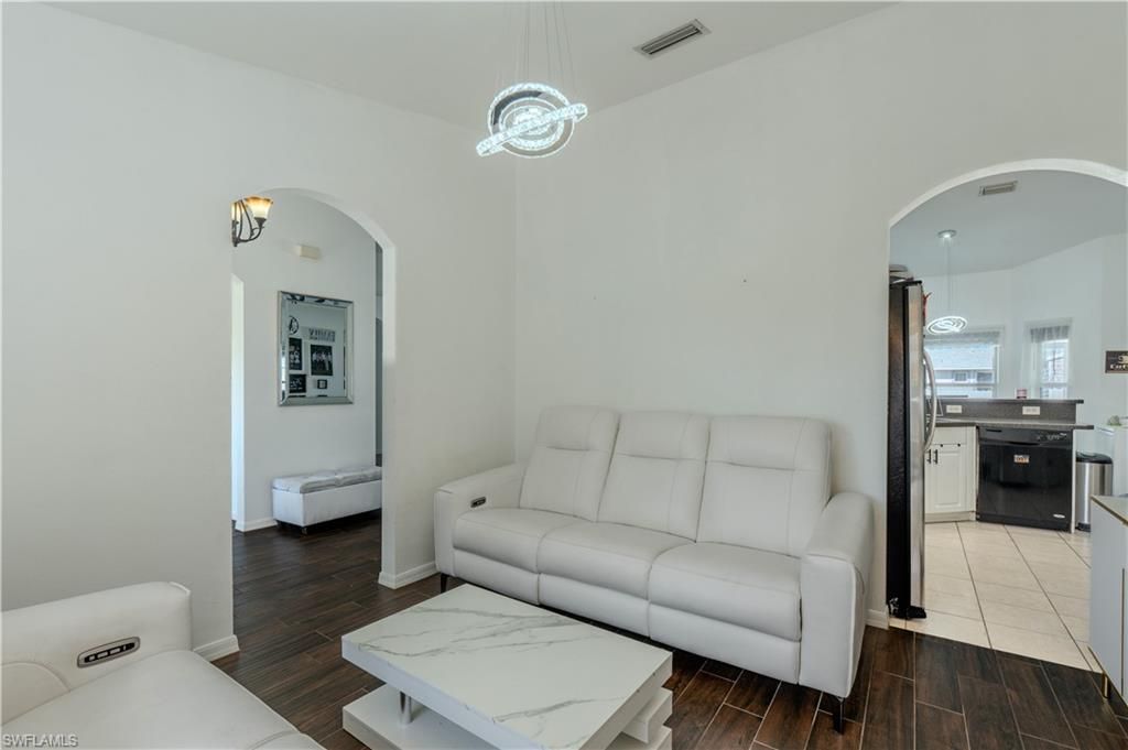 Image 5 of property listing at 16 NW 18th AVE, Cape Coral, FL 33993