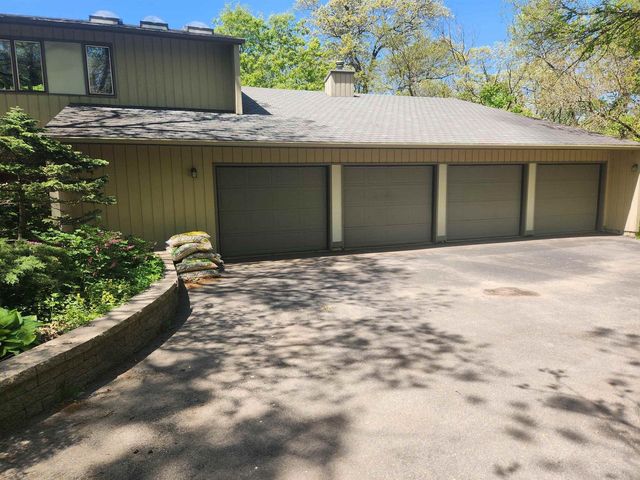 7842 Big Timber Trail, Middleton, WI 53562