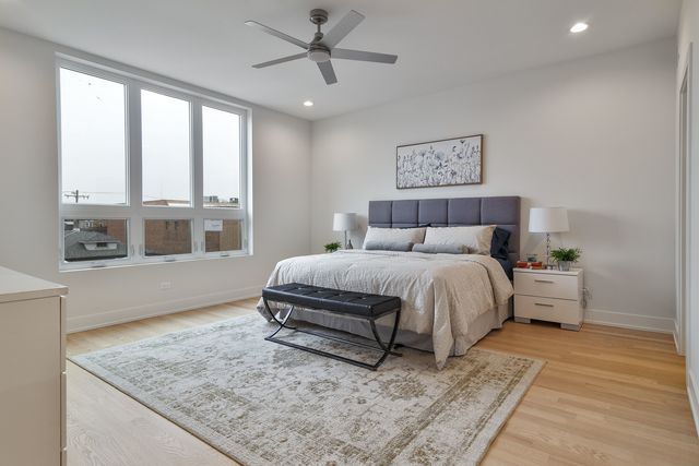 3512 N Central Avenue, Chicago, IL 60634