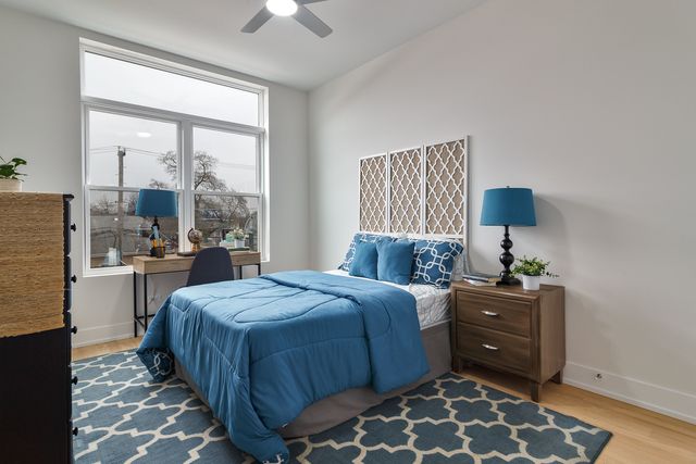 3512 N Central Avenue, Chicago, IL 60634