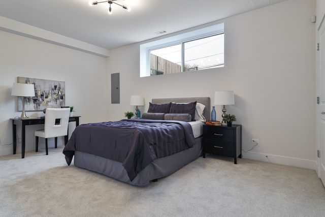 3512 N Central Avenue, Chicago, IL 60634