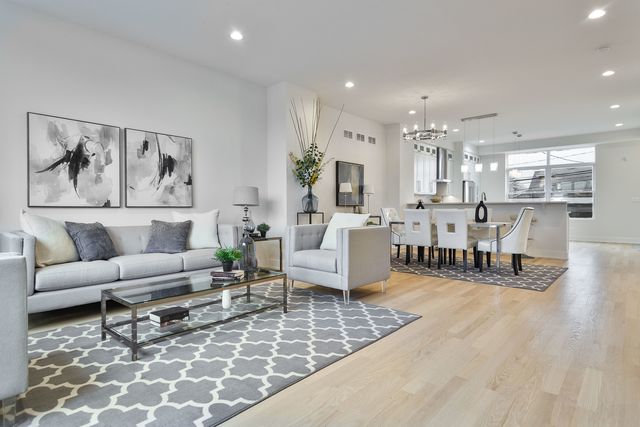 3512 N Central Avenue, Chicago, IL 60634