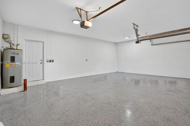 15051 SW 18th Ter, Miami, FL 33185