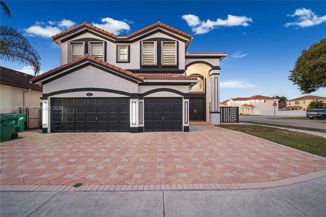 15051 SW 18th Ter, Miami, FL 33185