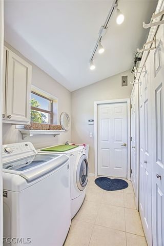 9014 Shadow Glen WAY, Fort Myers, FL 33913