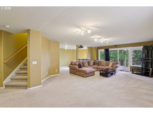 16765 Sw BLACKBERRY Ln, Beaverton, OR 97007