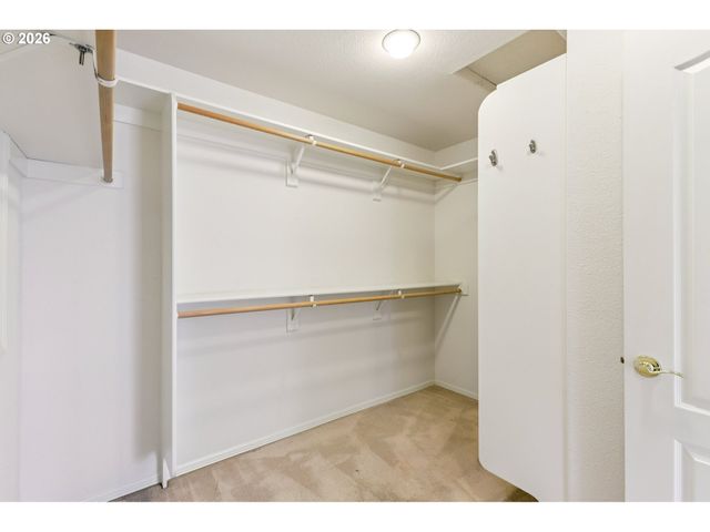 16765 Sw BLACKBERRY Ln, Beaverton, OR 97007