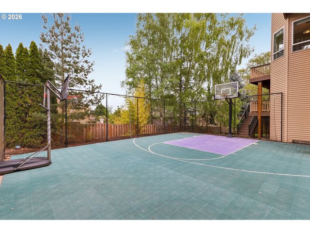 16765 Sw BLACKBERRY Ln, Beaverton, OR 97007