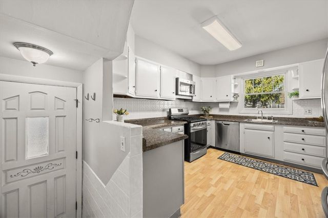 37 Kelley Avenue, East Providence, RI 02916