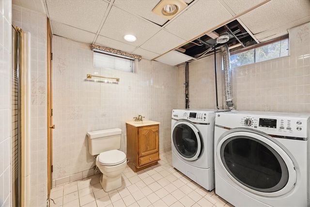 37 Kelley Avenue, East Providence, RI 02916