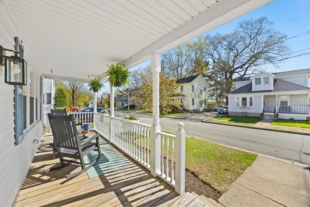 37 Kelley Avenue, East Providence, RI 02916