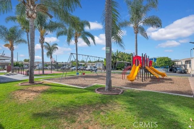 205 Duchess Lane, Santa Ana, CA 92704