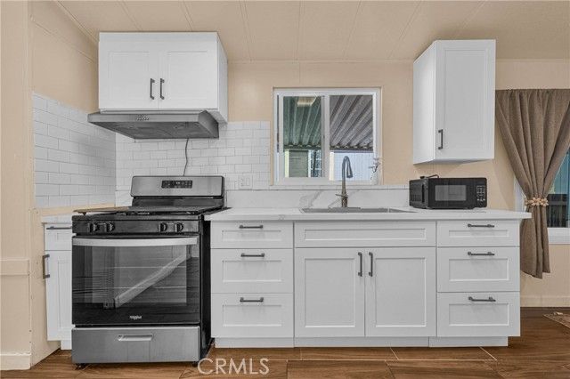 205 Duchess Lane, Santa Ana, CA 92704