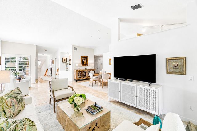 17061 EMILE Street 5, Boca Raton, FL 33487