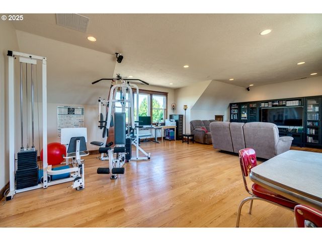 11825 Ne FINN HILL Loop, Carlton, OR 97111