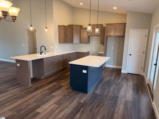 202 Old Glory Court, Pickens, SC 29671