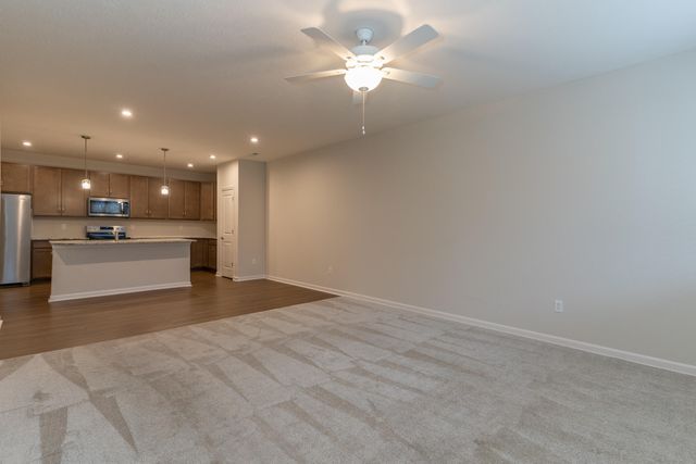 1285 Retriever Way, 3F, Florence, KY 41042