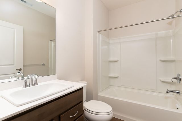 1285 Retriever Way, 3F, Florence, KY 41042