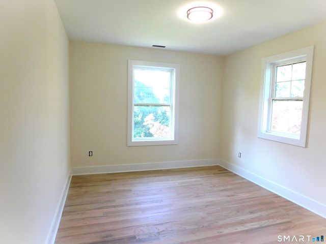 60 Mohegan Road, Shelton, CT 06484