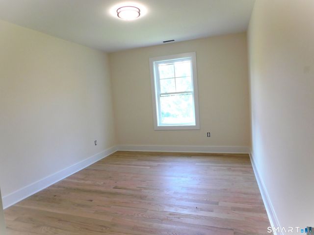 60 Mohegan Road, Shelton, CT 06484