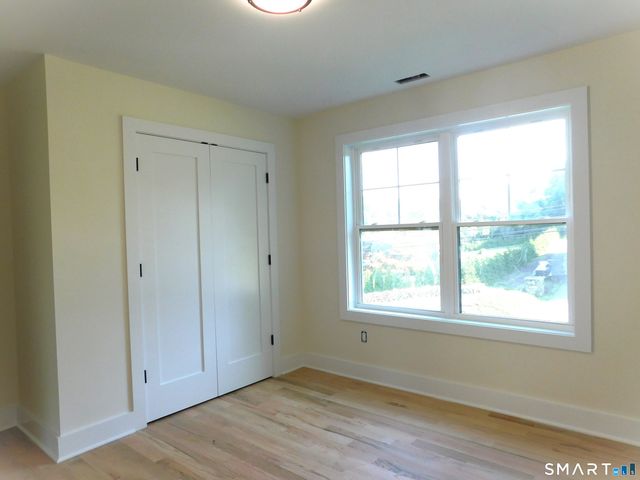 60 Mohegan Road, Shelton, CT 06484