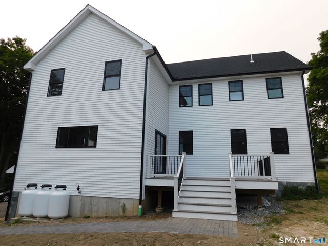 60 Mohegan Road, Shelton, CT 06484