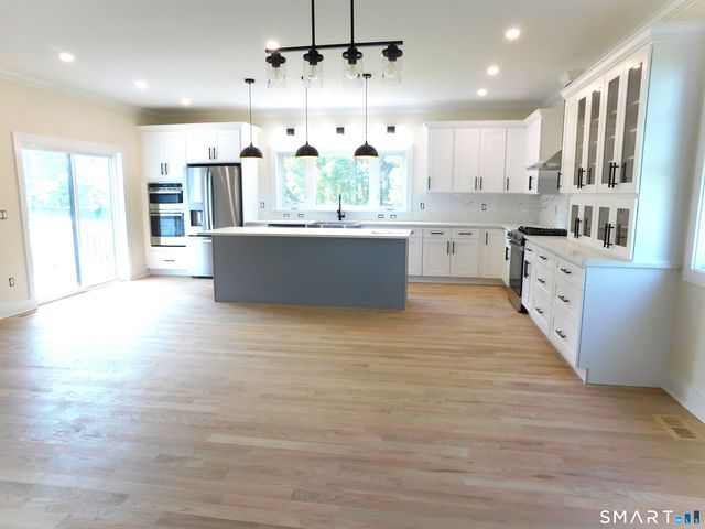 60 Mohegan Road, Shelton, CT 06484
