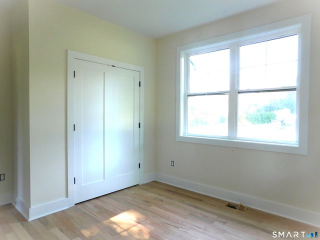 60 Mohegan Road, Shelton, CT 06484