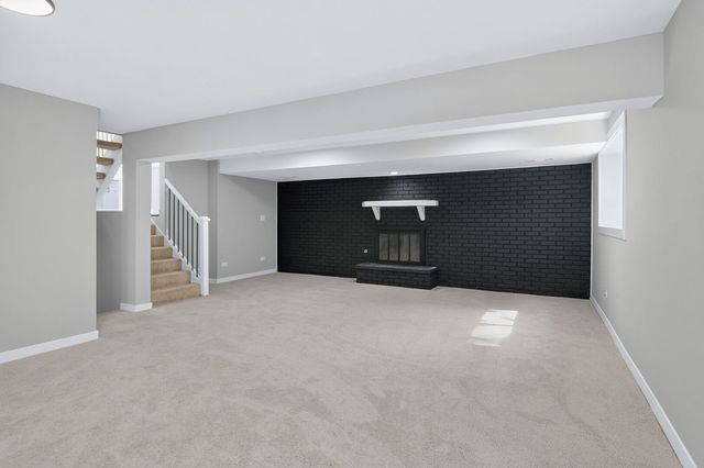 216 W Kimbell Avenue, Elmhurst, IL 60126