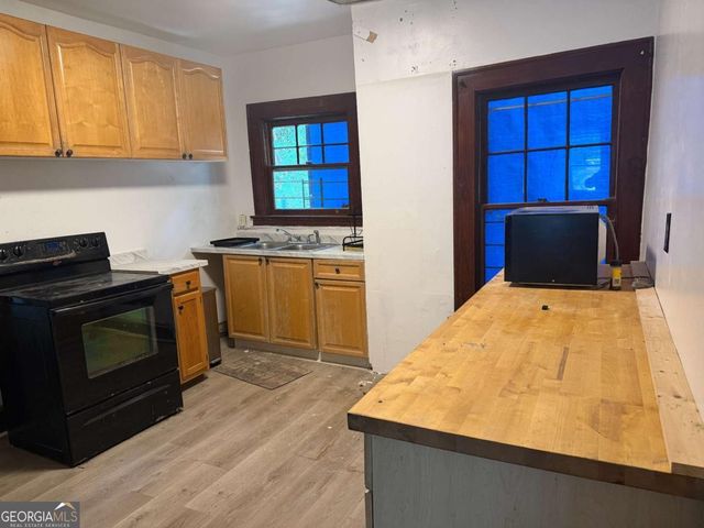 1332 Boulevard Lorraine SW, Atlanta, GA 30310