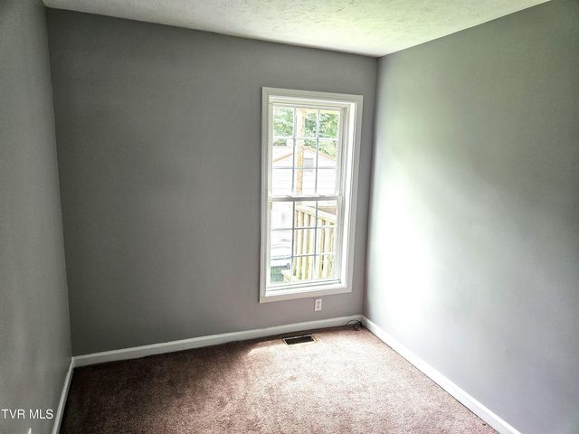 300 East Watterson East Street, Rogersville, TN 37857