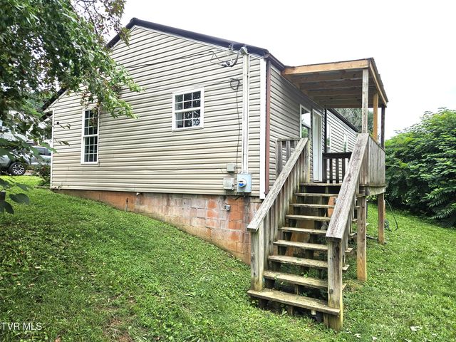300 East Watterson East Street, Rogersville, TN 37857
